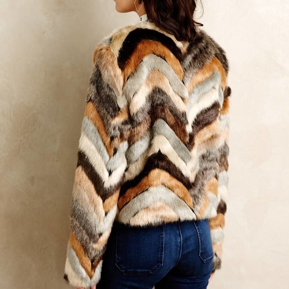 #JC1 FAUX FUR JACKET - Picture 1 of 9